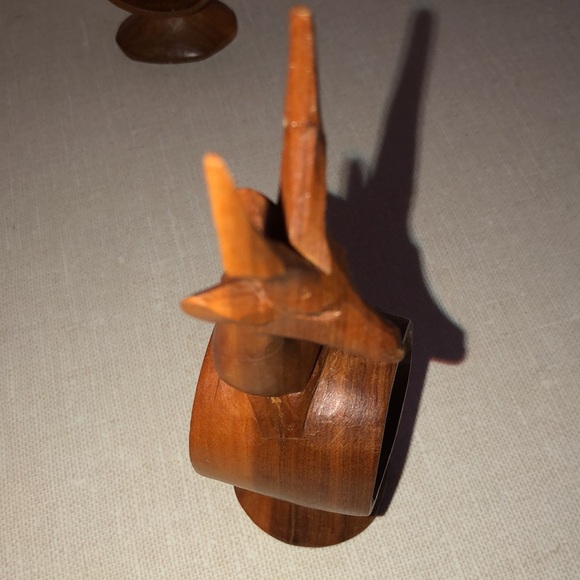 Hand carved made in Kenya Animal Wooden napkin rings, set of 4 - Picture 8 of 16